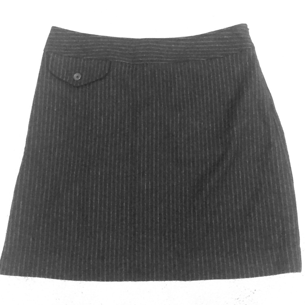 🌻 Banana Republic pinstripe mini skirt 🌻